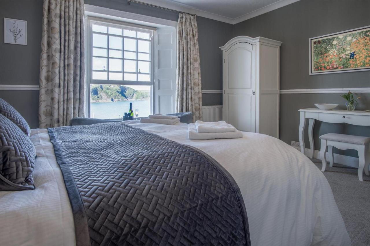 Gwynne House - 6 Bedroom Luxurious Holiday Home - Tenby Harbour Zewnętrze zdjęcie