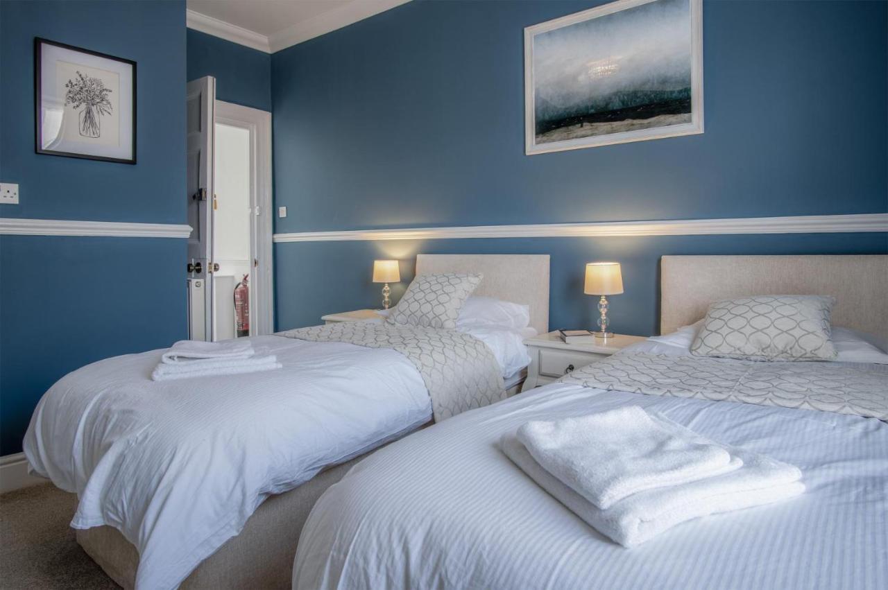 Gwynne House - 6 Bedroom Luxurious Holiday Home - Tenby Harbour Zewnętrze zdjęcie