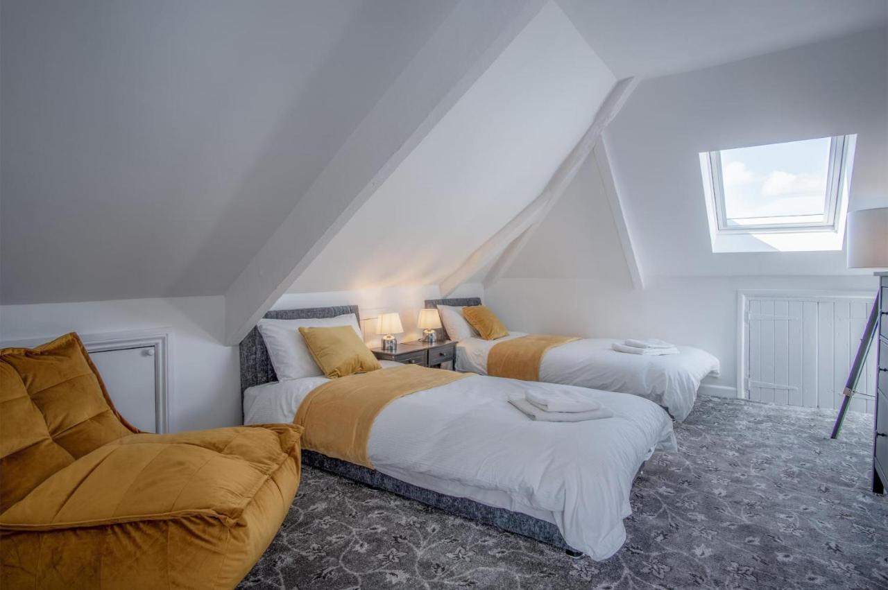 Gwynne House - 6 Bedroom Luxurious Holiday Home - Tenby Harbour Zewnętrze zdjęcie