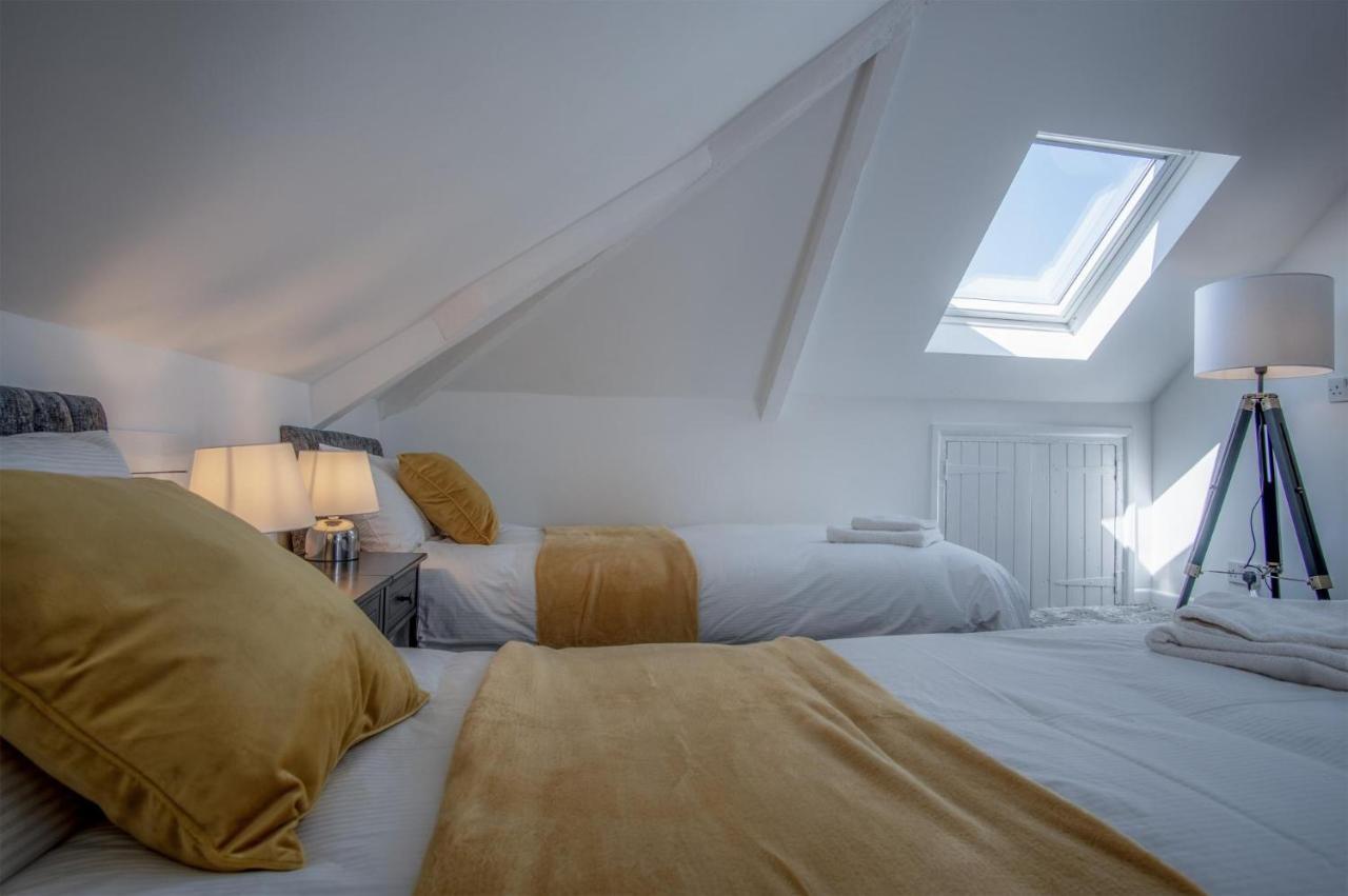 Gwynne House - 6 Bedroom Luxurious Holiday Home - Tenby Harbour Zewnętrze zdjęcie